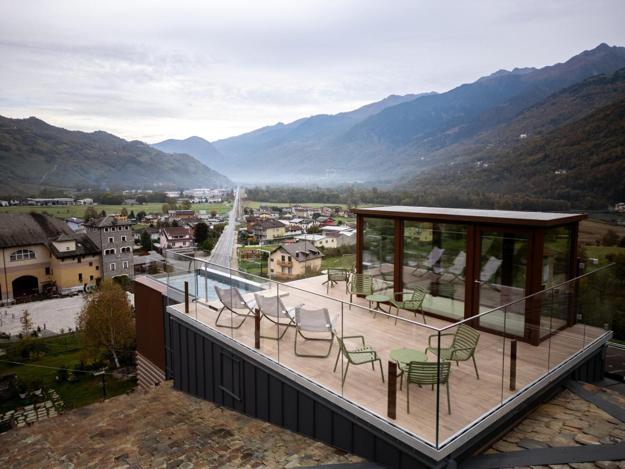 Wine Hotel San Carlo - Relais & Spa - Boutique Hotel Chiuro Экстерьер фото